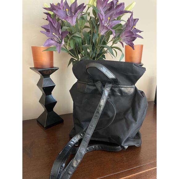 PRADA Nylon & Leather Trim Backpack – Black | Vintage Tessuto Style - Picture 3 of 3